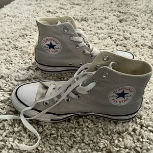 Converse High Top Sneakers 👟